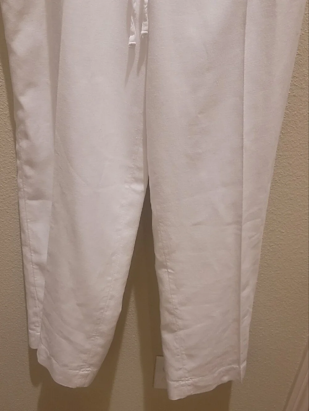 Abercrombie & Fitch soft white